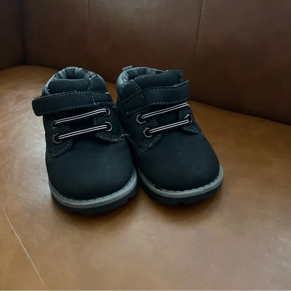 Garanimals Kids Toddler Size 4 Black Boots Shoes Booties